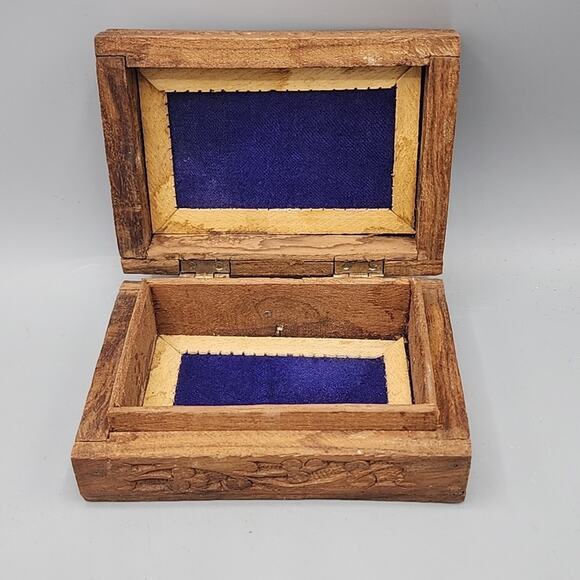 Vintage Hinged Lid Wooden Trinket Jewelry Box Ornate Floral Inlay on Top - Picture 7 of 15